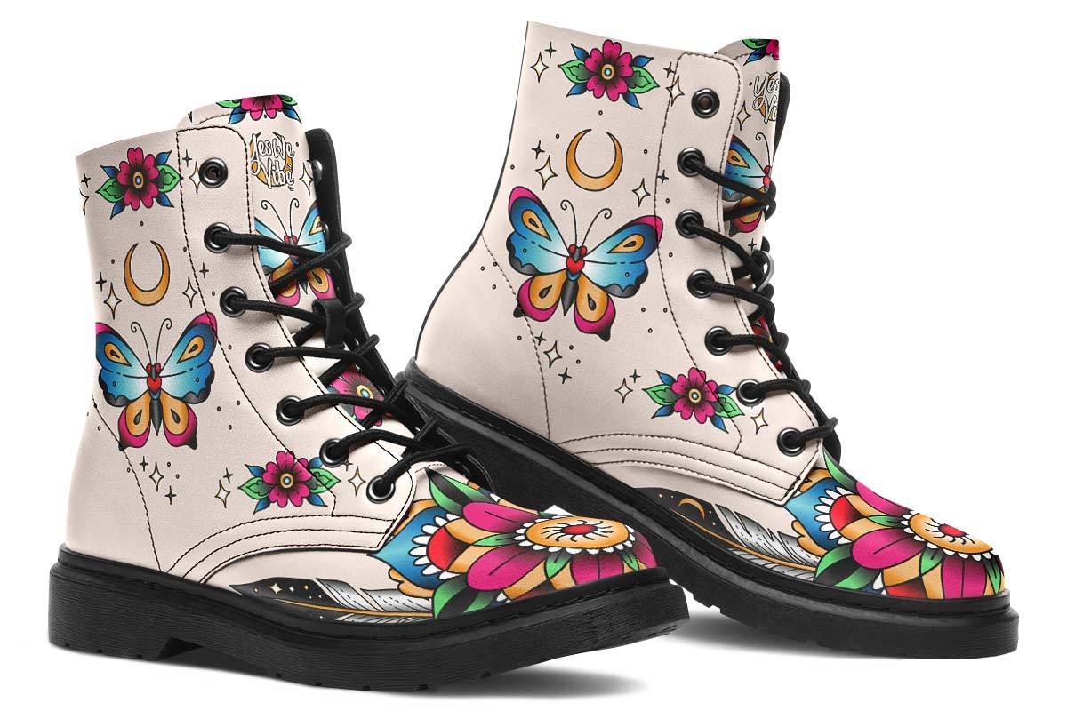 Boots-105NeoTraditionalFlowersAndButterflies04280-Blk-YWV-STR8.jpg
